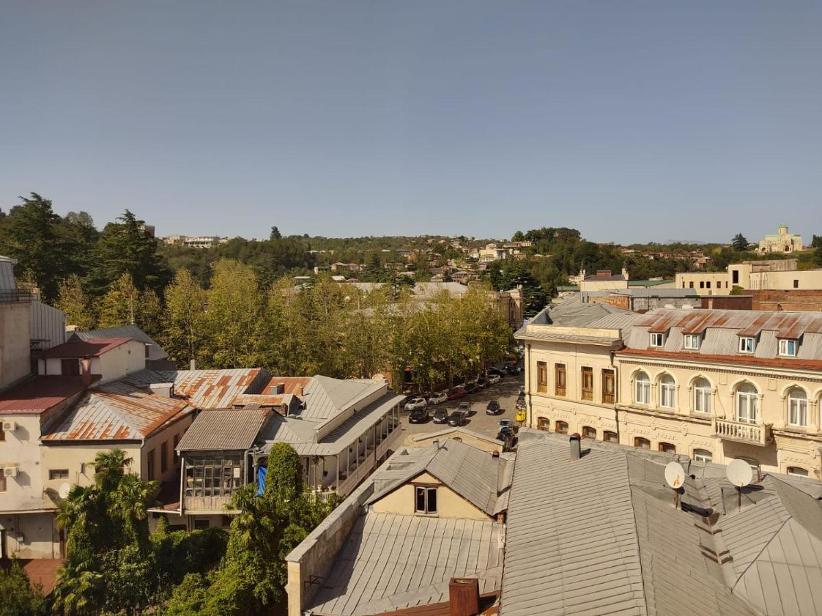 Pushkin Street Pearl Hotel Кутаиси Екстериор снимка