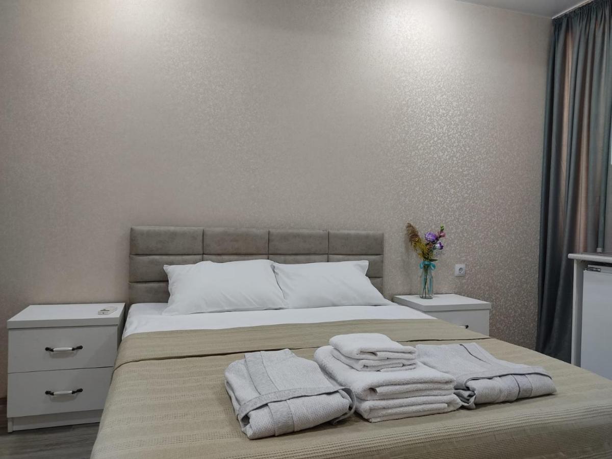 Pushkin Street Pearl Hotel Кутаиси Екстериор снимка